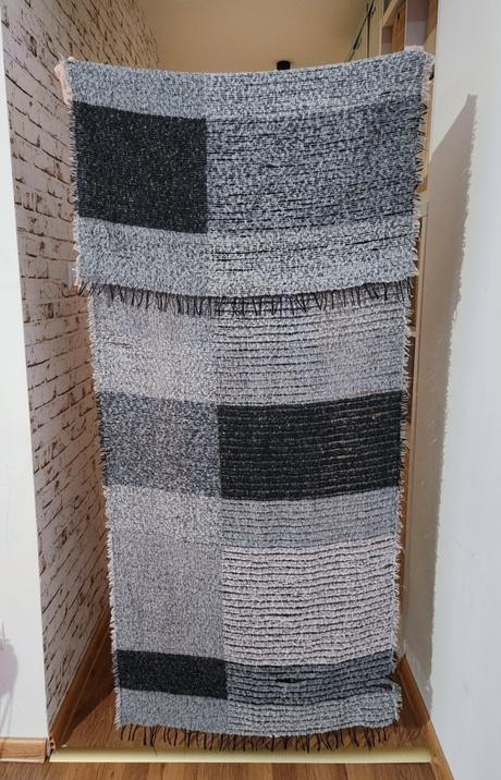 Veľký teplý šál, stradivarius