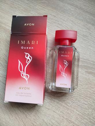 Toaletna voda imari queen,