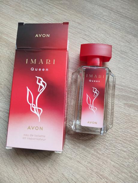 Toaletna voda imari queen, 