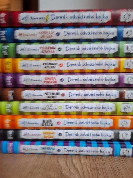 Séria knih dennik odvážneho bojka, 