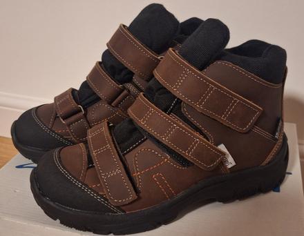 Nové kožené topanky, 33