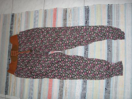 Nohavice kus po 3 eur, l