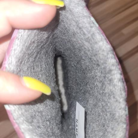 Gumáky vnútri zateplene blikajúce, 28
