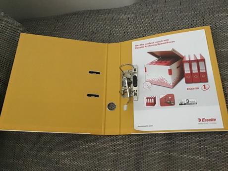 Zakladač esselte pákový, žltý, 5 cm, 