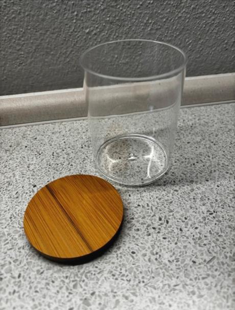 Dekoračná nádobka, 