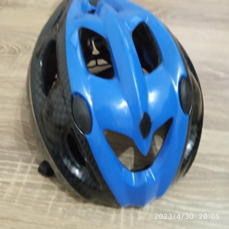 Cyklistická prilba,
