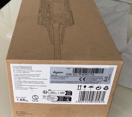 Dyson airstrait zehlicka na vlasy,