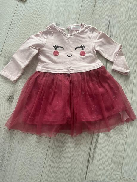 Ružové šaty s tylovou sukňou, 86