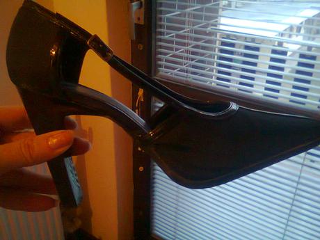 Cierne, leskle topanky -bonmax, 37