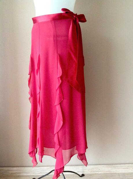 Krásna sukňa nicholas minnington, m