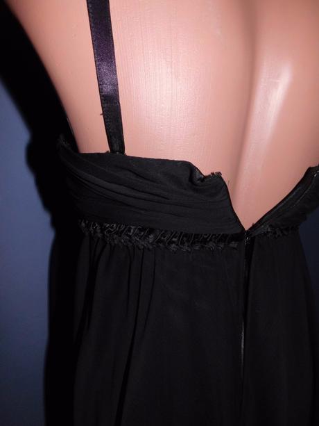 Krásne spoločenské šaty, s