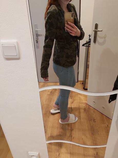 Maskáčové sako., xl