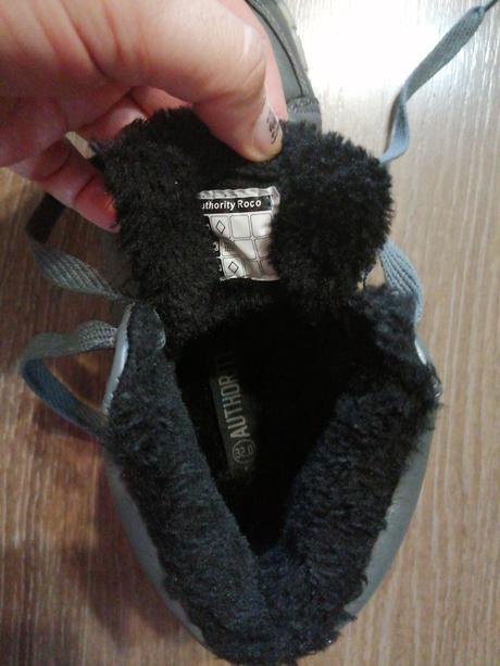 Zimne topanky, authority,32