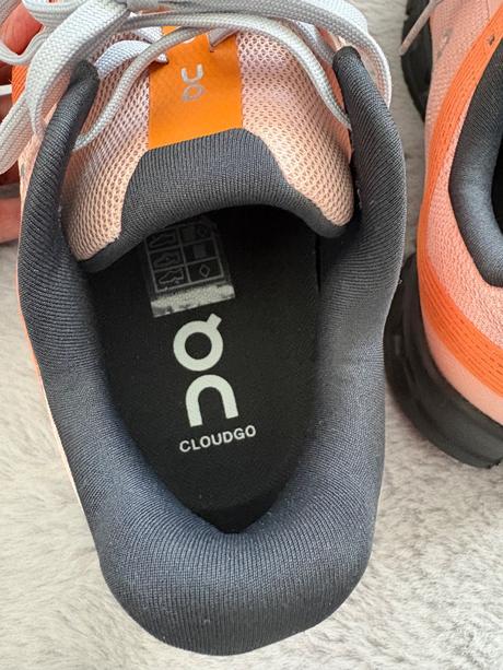 Bežecké tenisky, 41