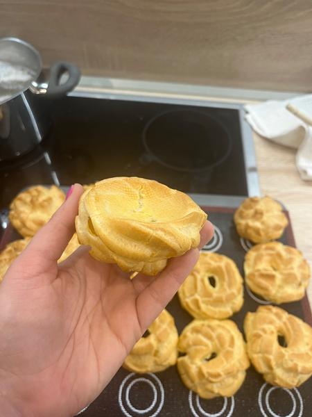 Prečo majú venčeky priehlbinu zospodu?