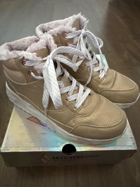 Zateplené tenisky, skechers,37