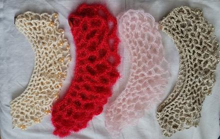 Háčkované goliere,