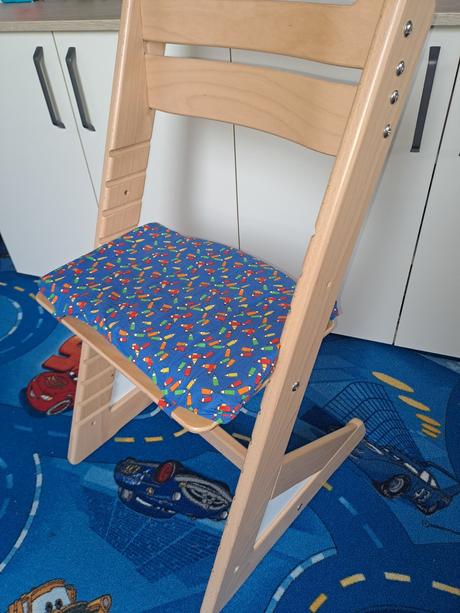 Rastúca stolička jitro plus,