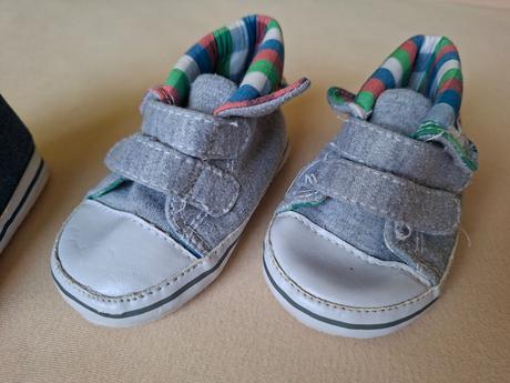 Fešácke capačky, 18