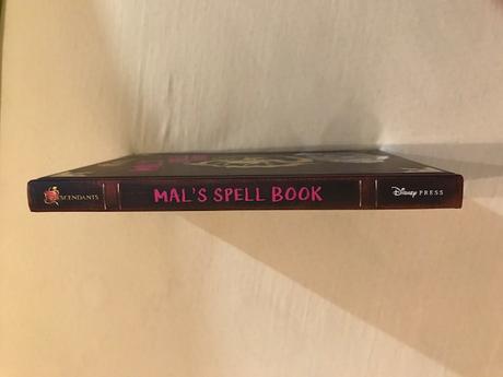 Descendants - mal's spell book, 