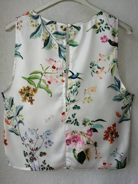 Pekná krátka blúzka, stradivarius,38
