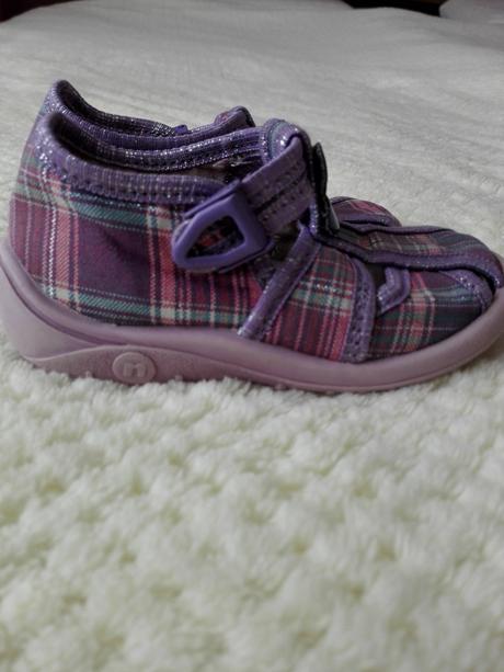 Papucky nazo, nazo,22