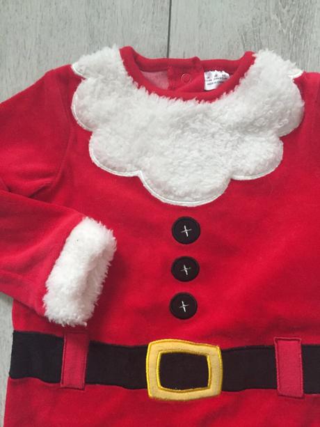 Chlapcensky kostym santa 9-12 mesiacov,