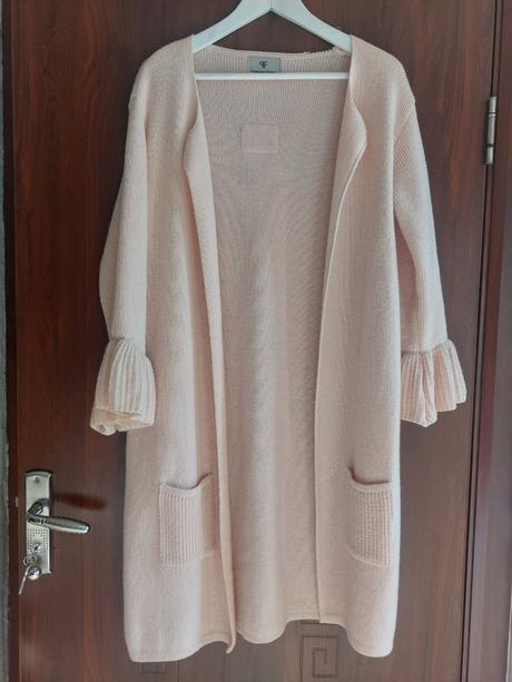 Krásny jarny sveter s moherom m-l, m