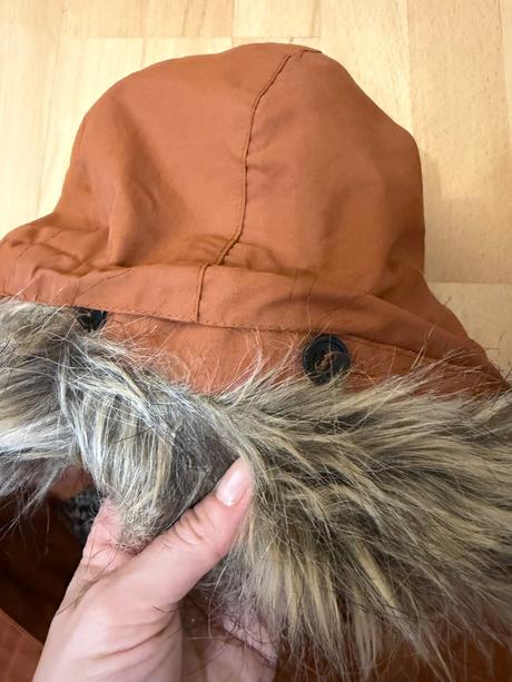 En fant zimna bunda 110, 110