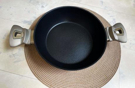 Kastról s pokrievkou 24 cm,