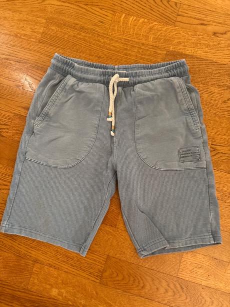 Šortky v.146, reserved,146