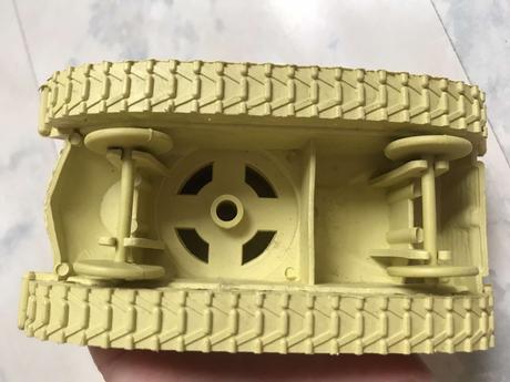 Plastové tanky 3 ks,