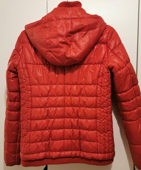 Vetrovka, yessica,40