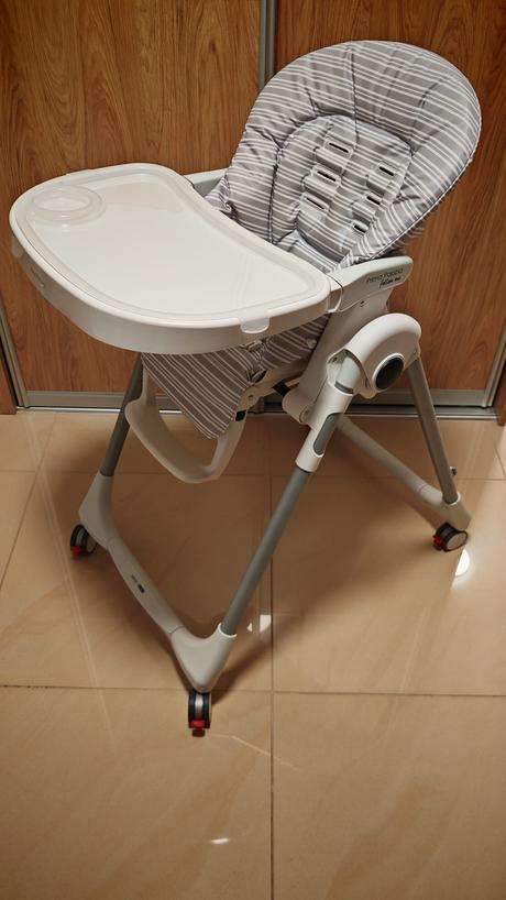 Stolička na kŕmenie peg perego prima pappa follow, peg-pérego