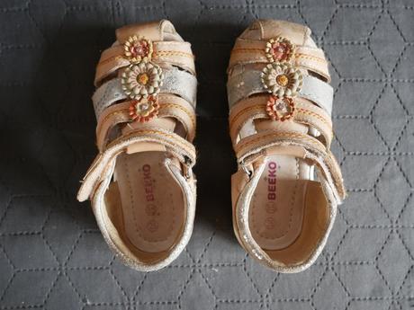 Kožené sandalky bekko, 25