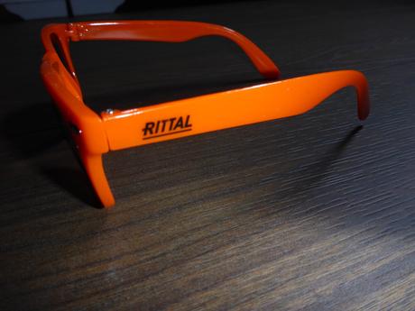 Oranžové slnečné okuliare, 