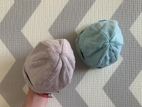 Dojčenské čiapky 2 ks, <50