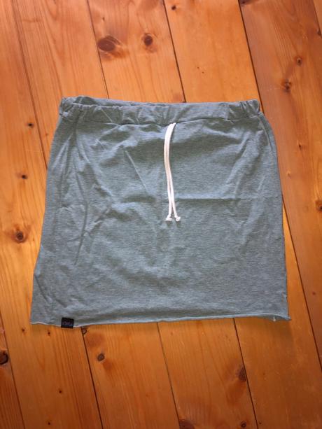 Teplákova sukňa, l