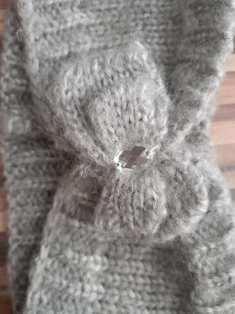 Predám dievčenskú vlnenú čelenku, 