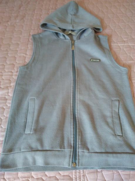 Vesta bez rukávov, s