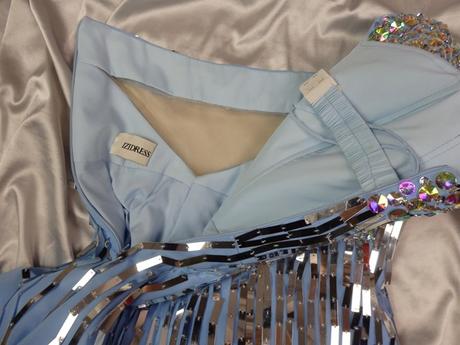 Kvalitné spoločenské šaty, 38