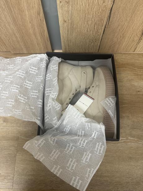 Vyteplené snehule th, tommy hilfiger,40