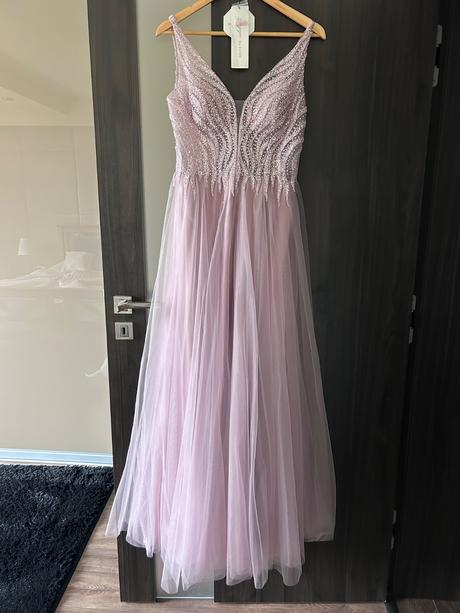 Spoločenské šaty zn. swing, 38