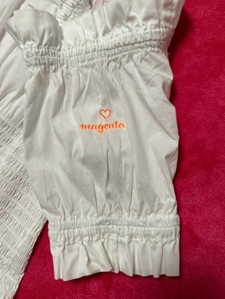 Biely top s odhalenými plecami zn. magenta, m / s