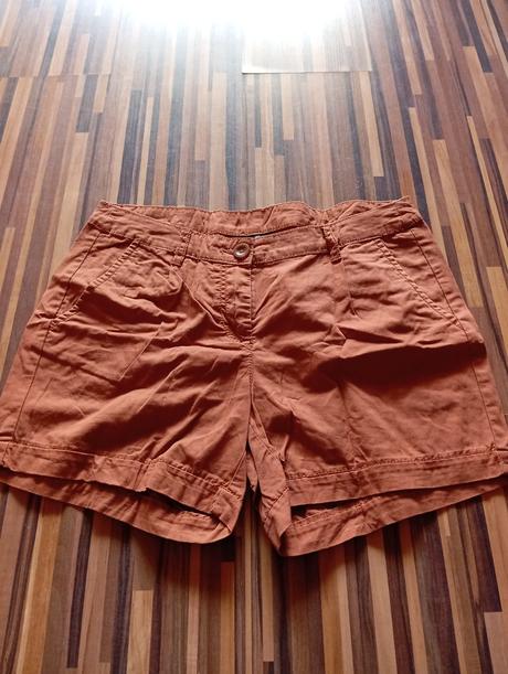 Kraťasy, colours of the world,40