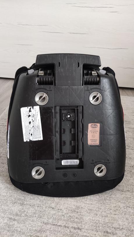 Autosedačka chicco, chicco