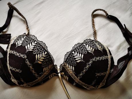 Podprsenka hnedá, s