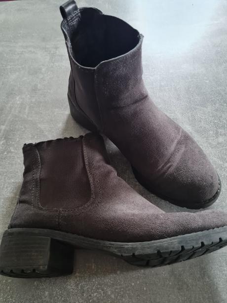 Semišové členkové topanky, 38