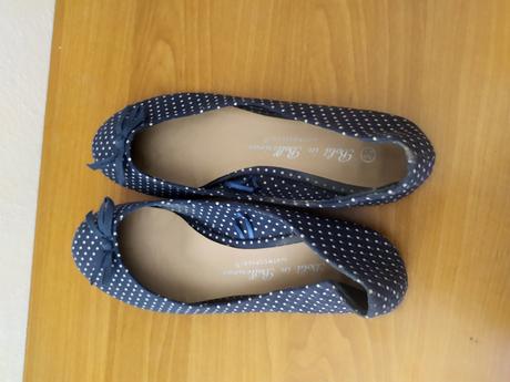 Botkovane balerinky, 36