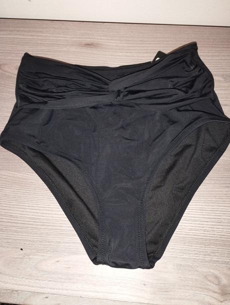 Spodný diel plaviek, 36